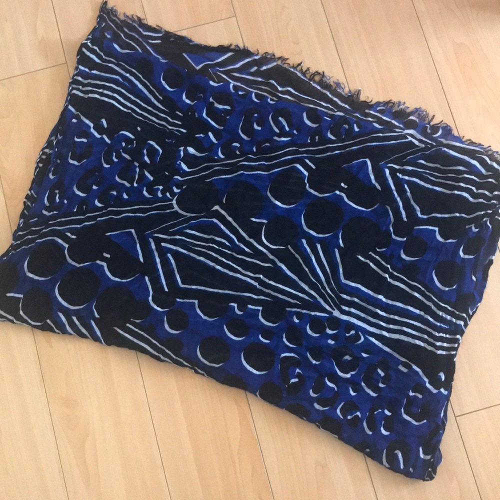 Blue & black lightweight scarf